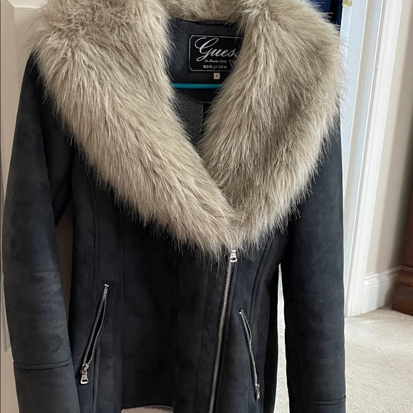 Guess Jackets & Blazers - GUESS Black Faux Suede Jacket with Taupe Fur Trim